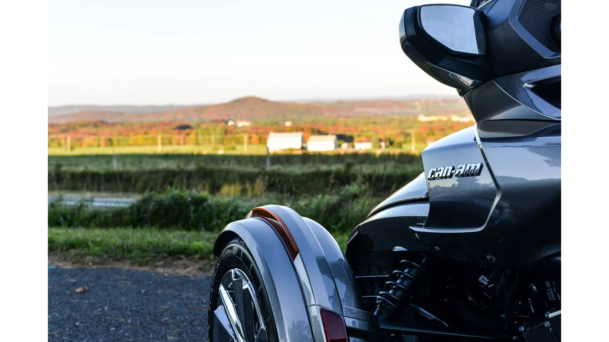 Can-Am Spyder F3 Limited - Image 3 Can-Am Spyder F3 Limited - Image 3